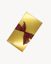 Load image into Gallery viewer, #2 Gift Basket: 6 Chocolate Bars + 4 Chocolate Tablets + Awi Gran Corte 2018 (90pts James Suckling)